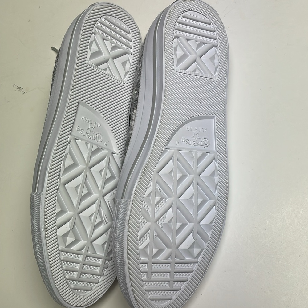New converse sneakers - Picture 2 of 3